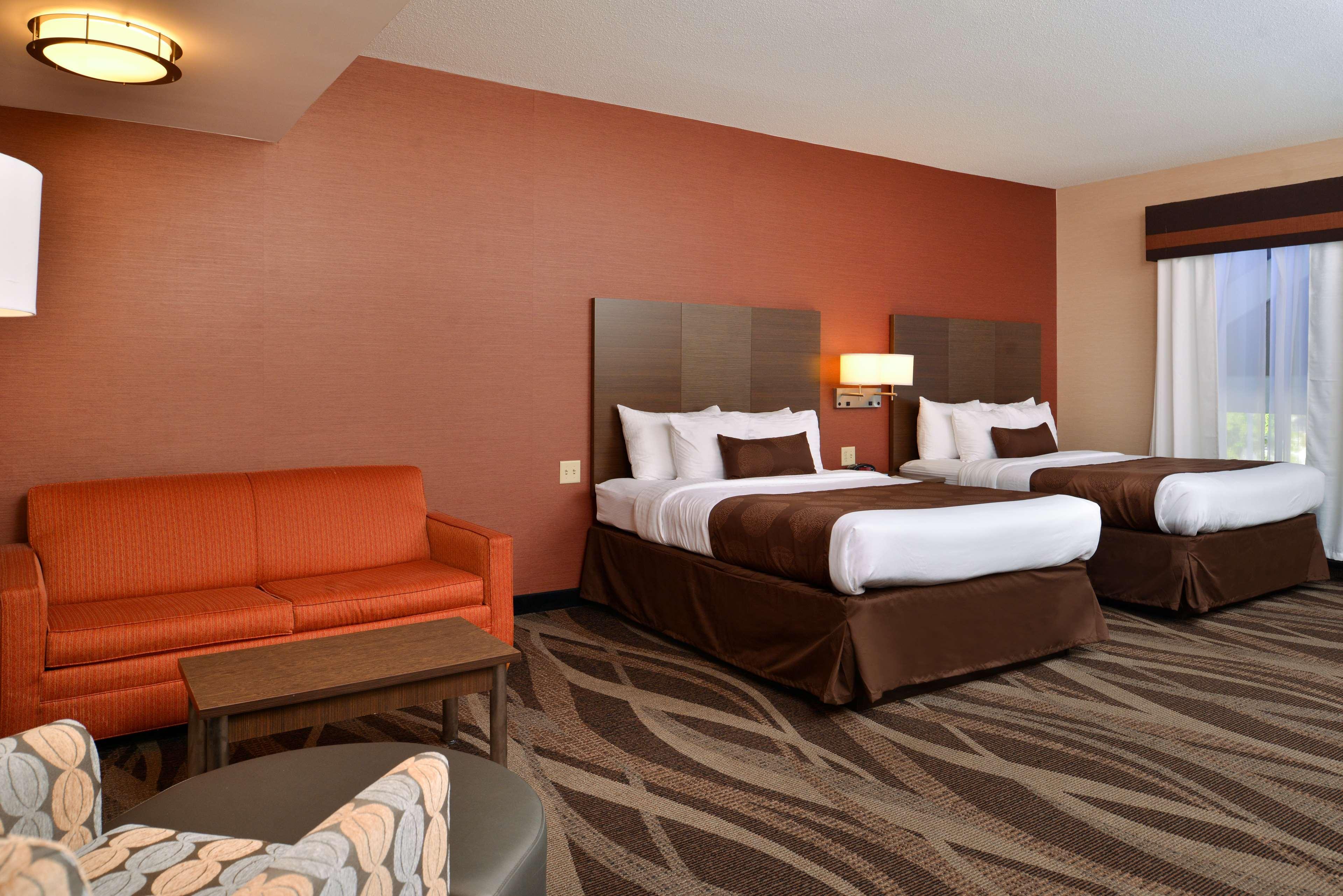 Best Western Plus University Inn Olean Buitenkant foto